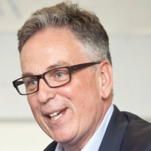 Roger E Jones, Advisor, Coach and Speaker for Growth Focused Firms. Bestselling Author. Roger E Jones, Advisor, Coach and Speaker for Growth Focused Firms. Bestselling Author.