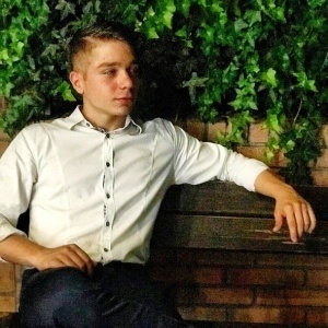 Andrea Manzi, Economics and Business Student