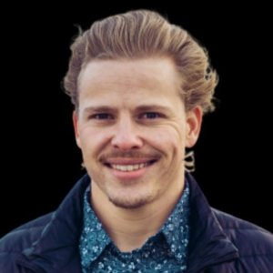 Christian Krause, I help SDRs, BDRs and AEs build more pipeline and close more deals.
