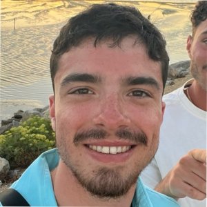 Julian BRAVO, Financial Analyst in a french fund