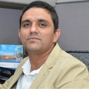 Naveed Kamran Mirza, Finance & Banking Professional